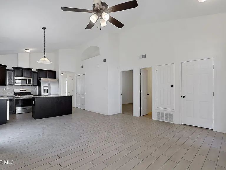 533 Paseo Modesto Dr — Photo 5