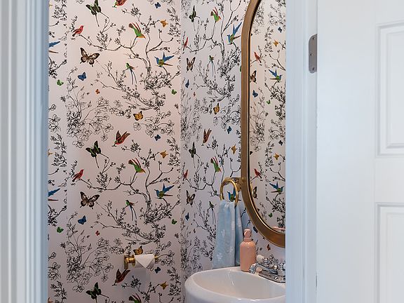 1/2 bath