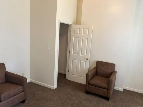 5129 Page Blvd, Saint Louis, MO 63113