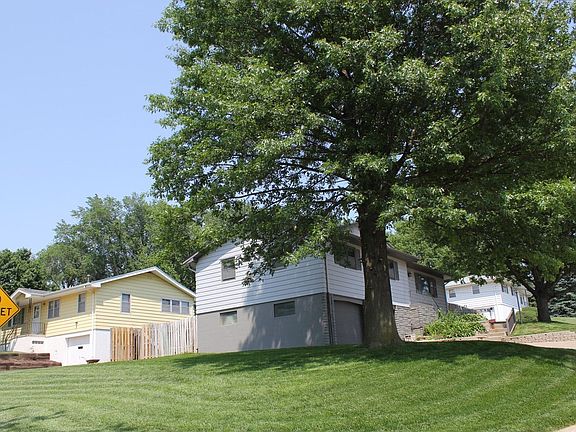 3rd image of 5810 Hascall St