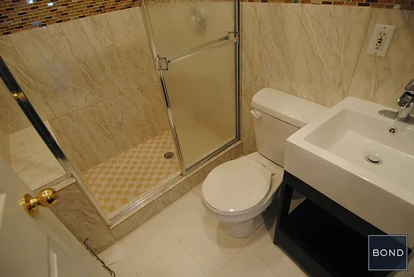 Rented by Bond New York | media 18