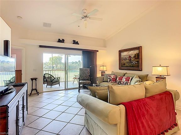 4th image of 10517 Washingtonia Palm Way APT 3921
