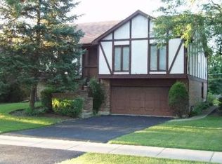 550 Tracy Ter, Des Plaines, IL