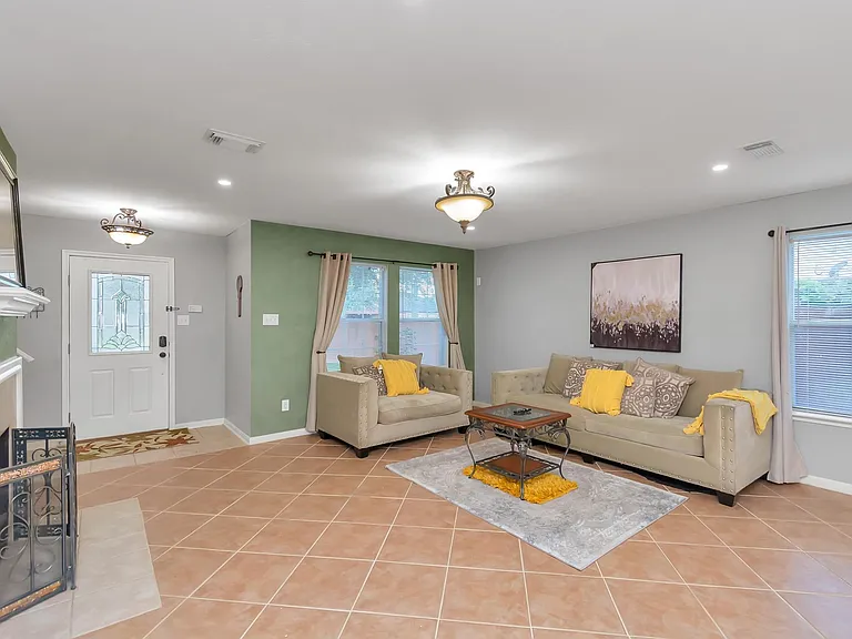 1247 Coppermeade Dr — Photo 5