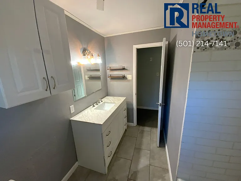 4100 Driskill Dr — Photo 5