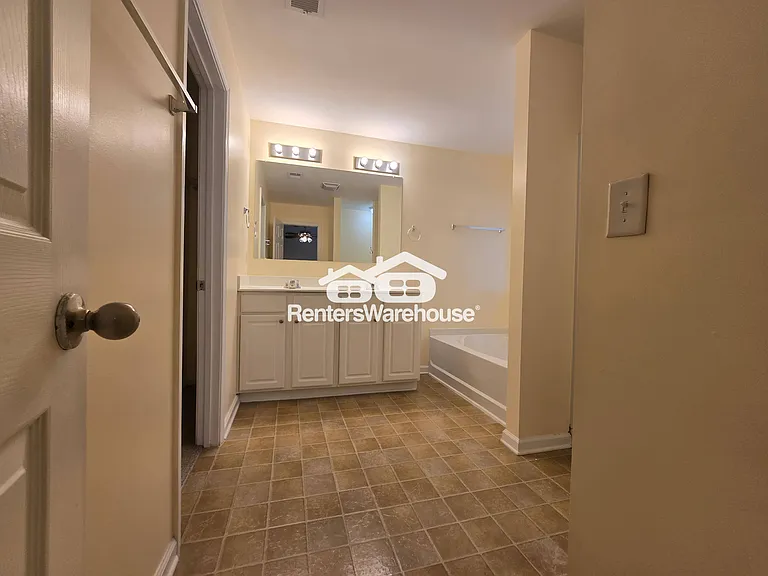 6124 Bellewood Ash Ln — Photo 11