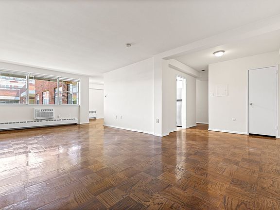 3rd image of 1500 Hamilton St APT 3E