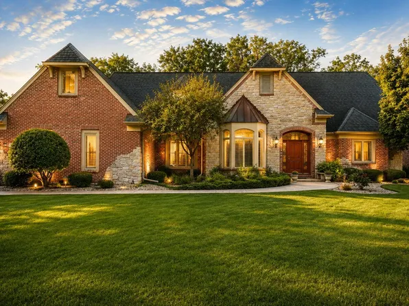 12825 Rosewood Dr, Saint John, IN 46373