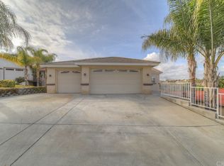 22600 Calcutta Dr, Canyon Lake, CA 92587