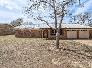 1010 N Meadowlark Ln, Stephenville, TX 76401