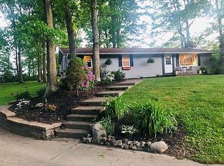 2676 County Line Rd, New Castle, PA 16101