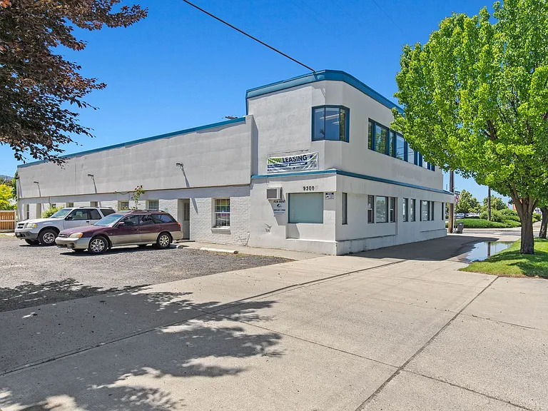 9300 E Sprague Ave — Photo 45