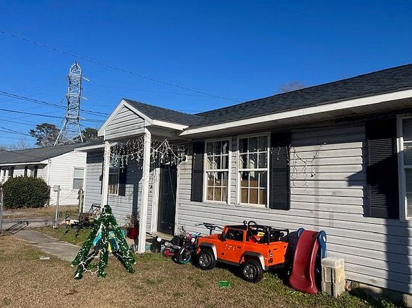 1204 Davis St, Jacksonville, NC 28540