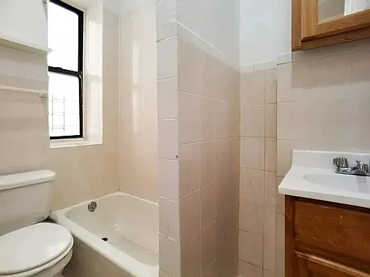 Rented by Brickview NYC Realty NYV LLC | media 4