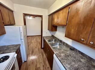601 & 605 W Briar Ln #113, Green Bay, WI 54301