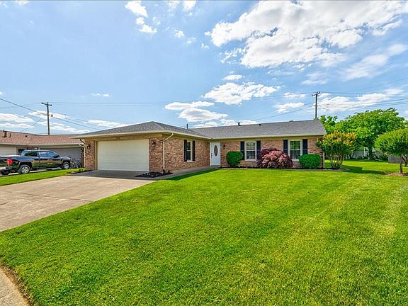 4th image of 2324 N Kingman Loop