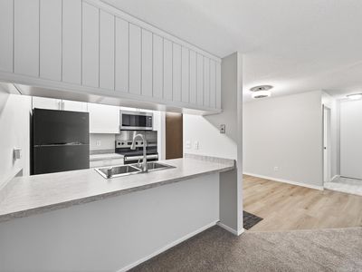2800 Hamline Ave N APT 303, Roseville, MN, 55113