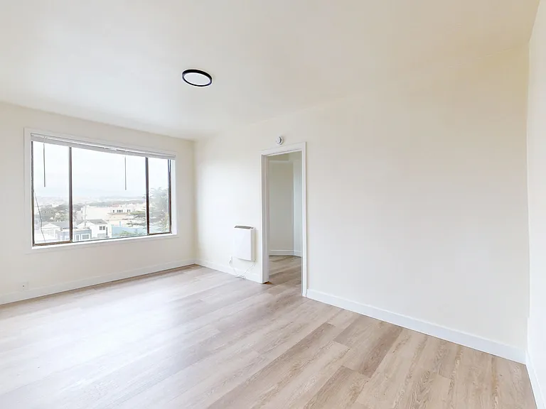 1536 Great Hwy #35 — Photo 6