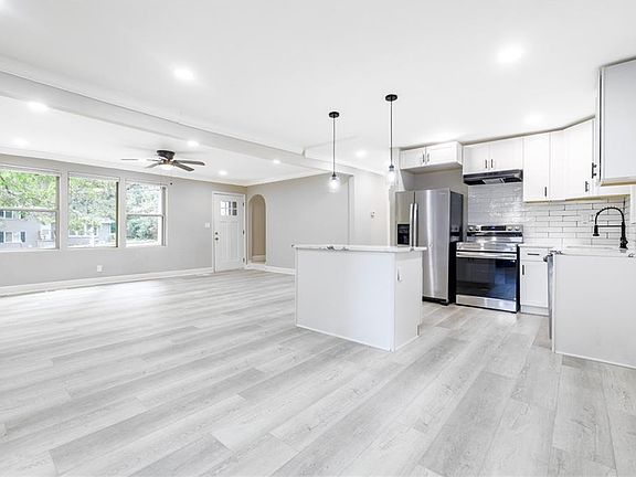 5th image of 1767 Line St