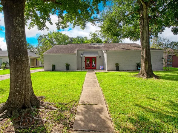 12007 Nova Dr, Houston, TX 77077