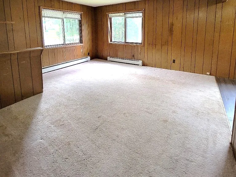 923 E Wausau Ave — Photo 4
