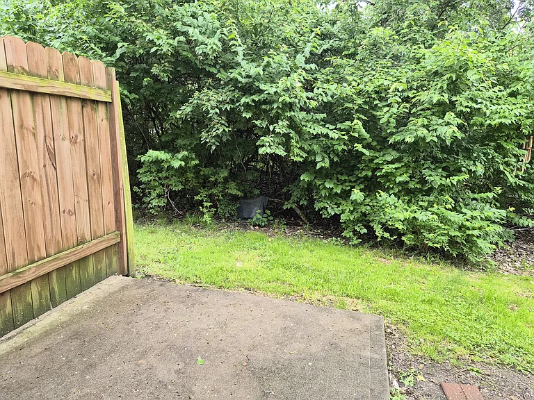 321 Northwood Ln — Photo 34