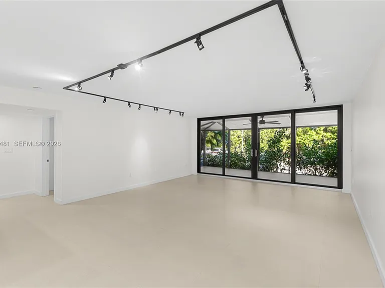 101 Ocean Lane Dr #1012 — Photo 6