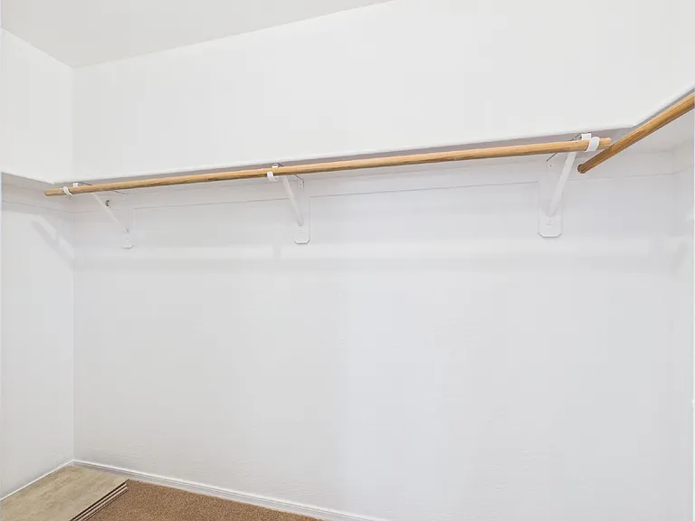 1661 W Harding Ave — Photo 22