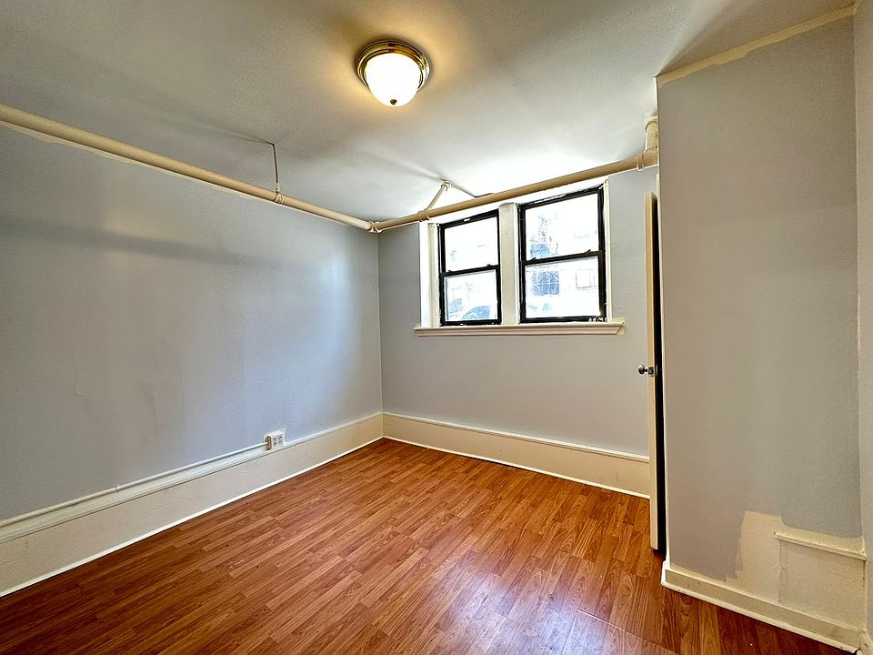 2nd image of 41 Kelly Pkwy #B2e