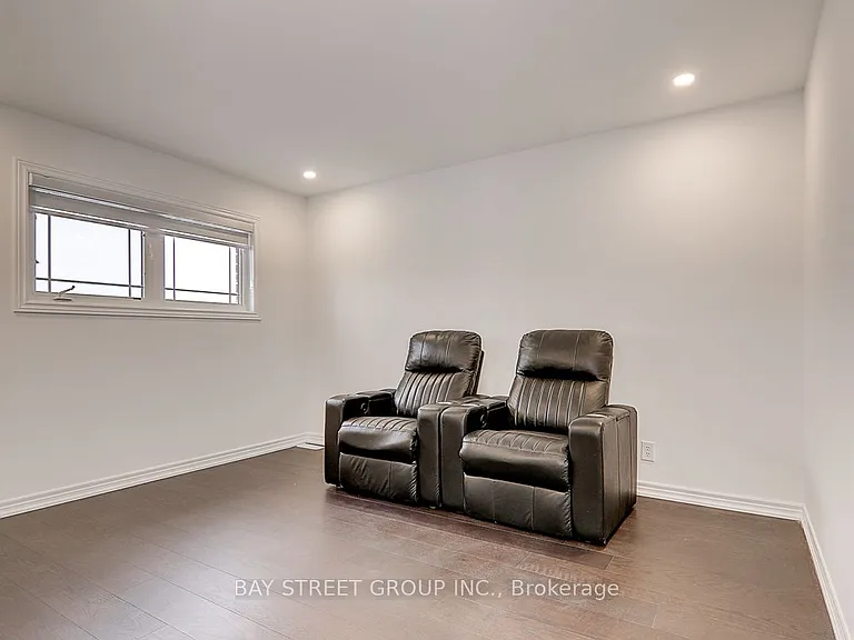 201 Bilbrough St — Photo 22