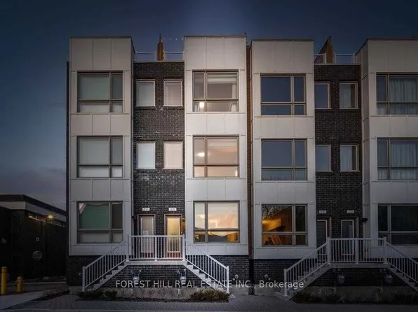 1870 Altona Rd #18, Pickering, ON L1V 0E4