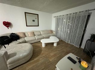 444 SW 4th St APT 402, Miami, FL 33130