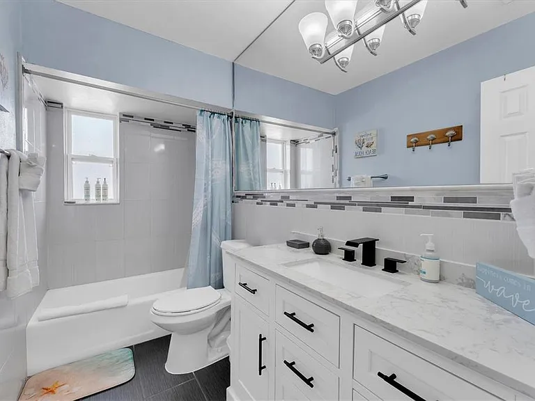 5923 2nd St E — Photo 27