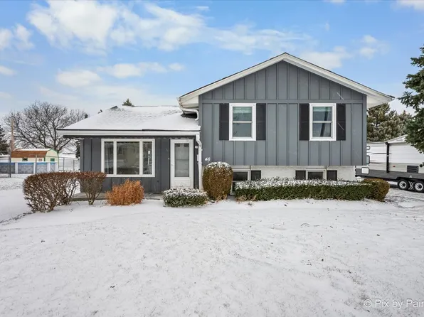 46 Joseph Ln, Glendale Heights, IL 60139