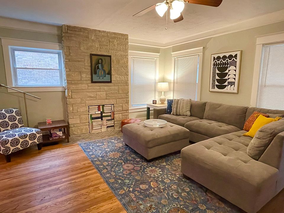 1st image of 1116 W 41st Ter