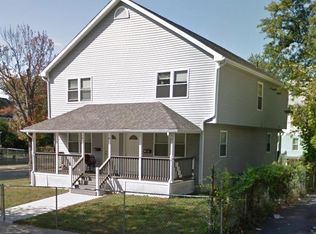 29 Newman St, Springfield, MA 01105