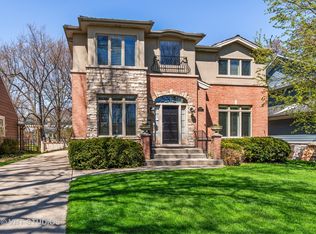2310 Illinois Rd, Northbrook, IL 60062