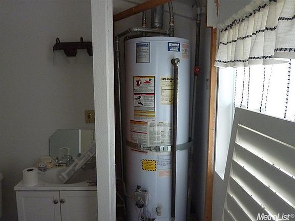 4th image of 528 S Anteros Ave