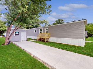 6901 SE 14th St #301, Des Moines, IA 50320