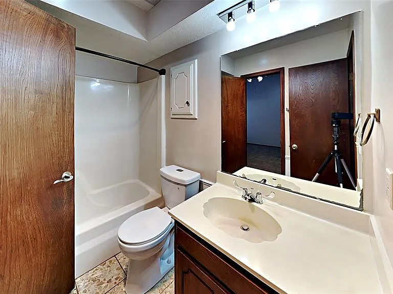 1910 Three Stars Rd — Photo 11