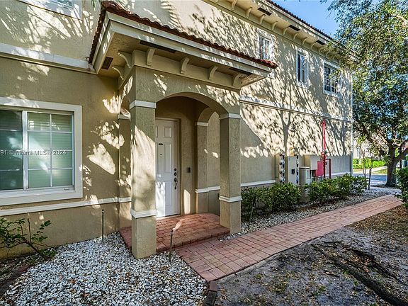 2nd image of 2642 SW 81st Ter #201