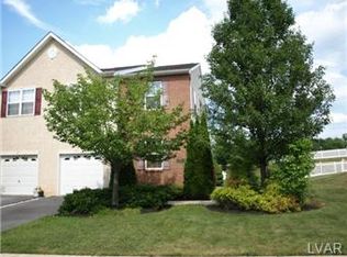 6817 Hunt Dr, Macungie, PA 18062