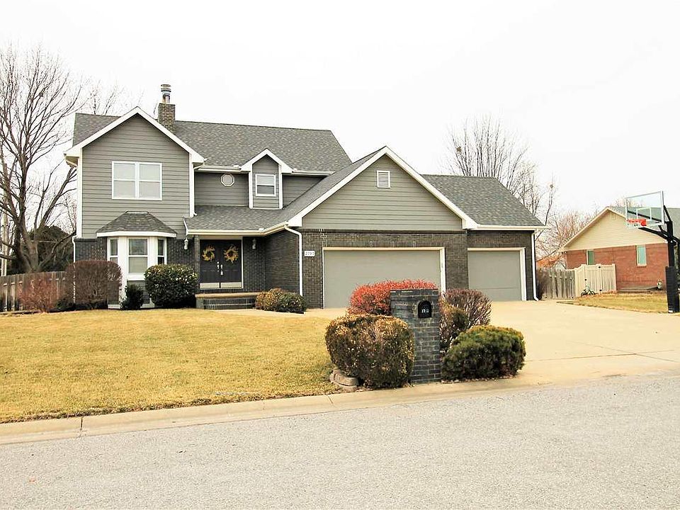 1st image of 2703 Dickens Dr