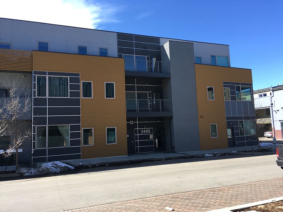 Exterior. Only 16 condos.