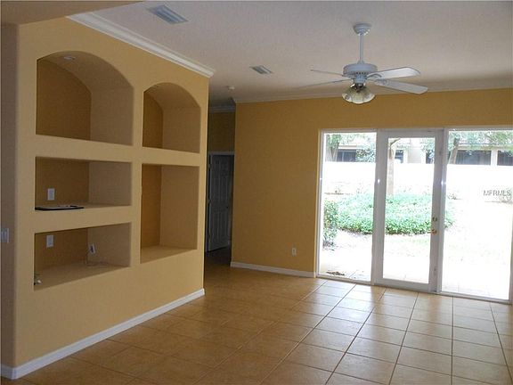5th image of 8269 Tivoli Dr