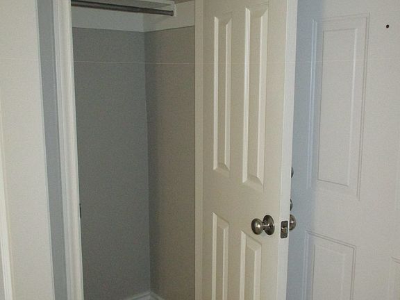 3rd image of 2620 County Ave