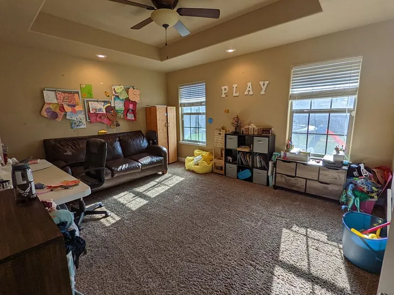 4320 Springwood Dr — Photo 12