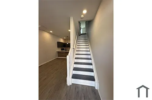 2734 W Sterner St Photo 1