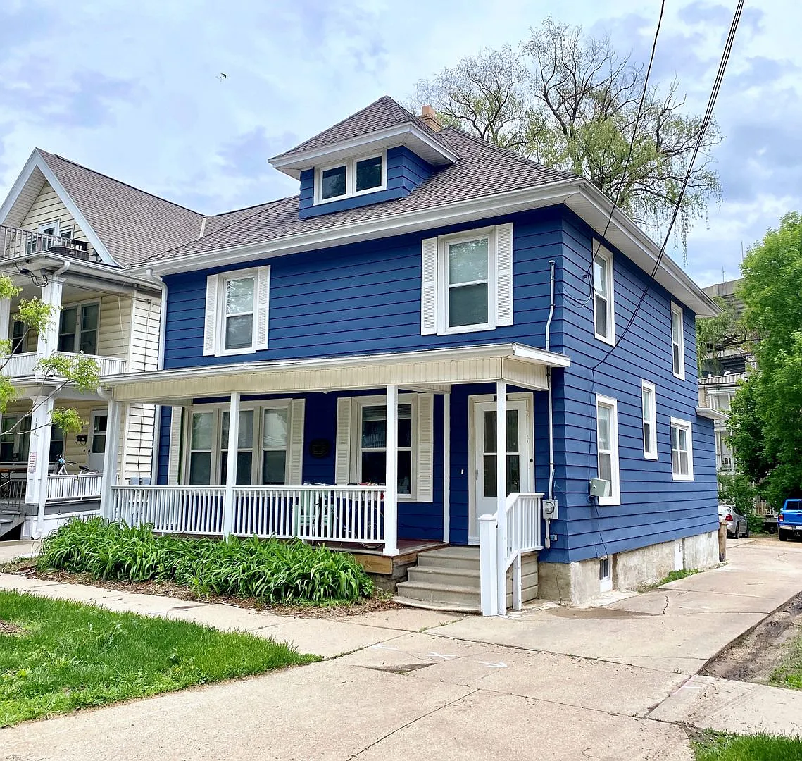 129 Lathrop St. — Photo 1