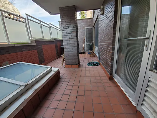 Rented by Bahar Management | media 15